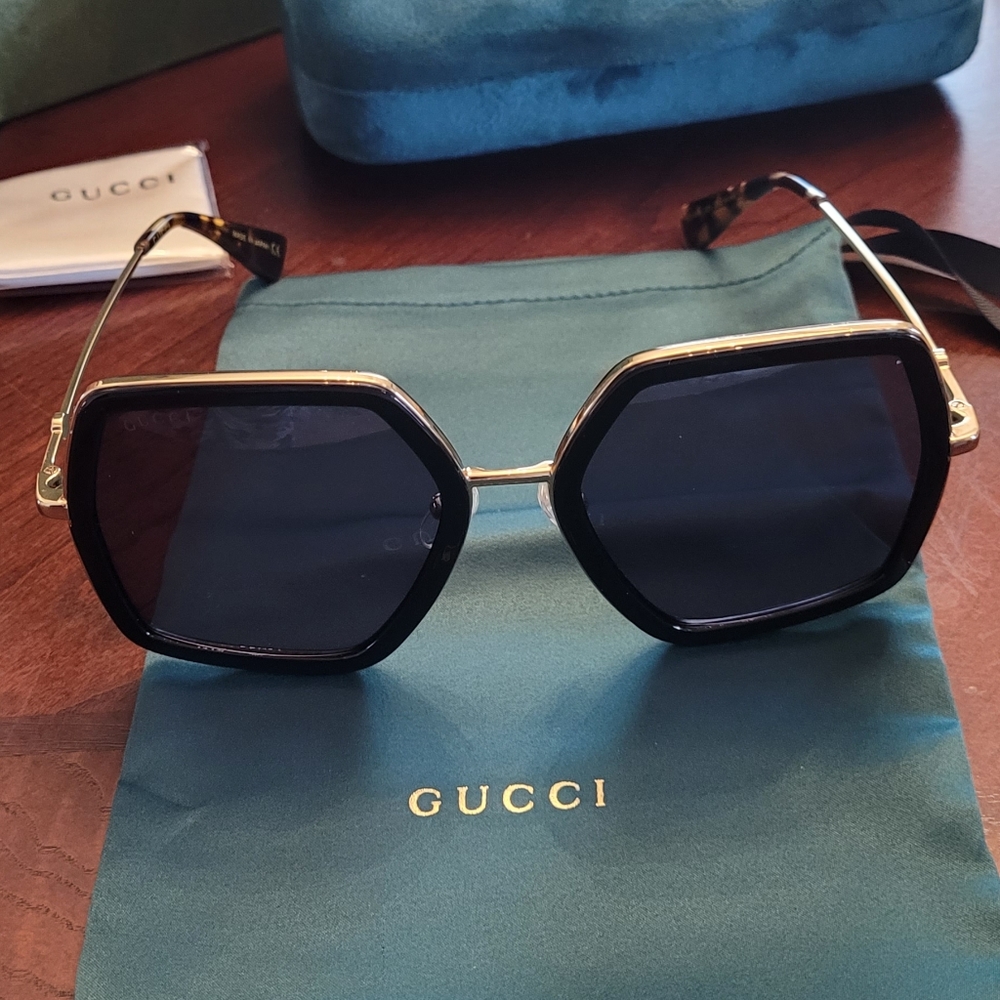 Stunning new oversized sunglasses
